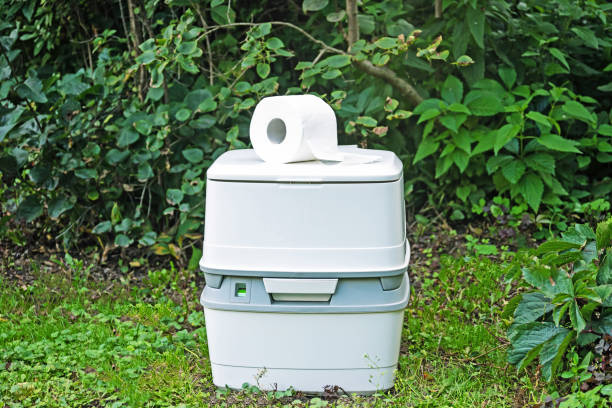 Best Portable toilet rental cost  in Madison, IL