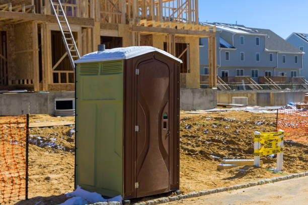 Best Portable bathroom rental  in Madison, IL